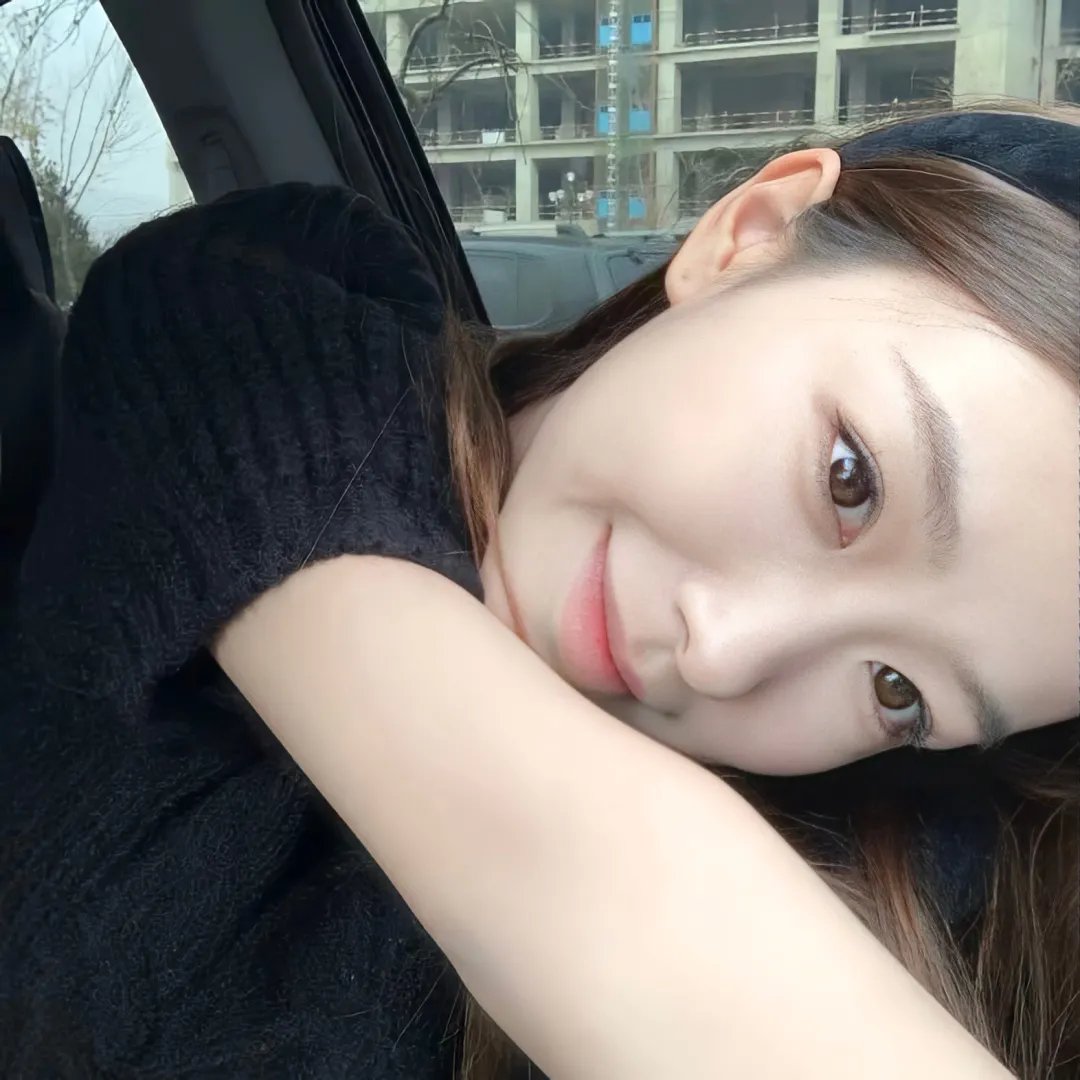 小犬与女孩