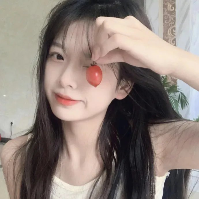 三个摩登女性